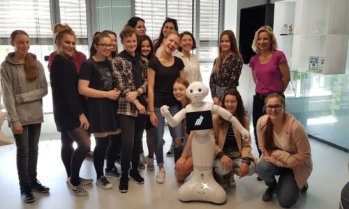 Stereotypy v IT miesto nemajú, dievčatá áno! Girl’s Day otvára stredoškoláčkam dvere ku kariére v tomto sektore [Komerčný obsah]