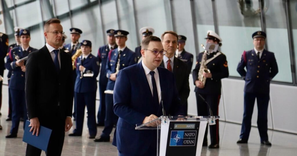 Český minister zahraničia lipavský označil česko slovenské vzťahy za veľmi dobré Český minister zahraničia Lipavský označil česko-slovenské vzťahy za veľmi dobré