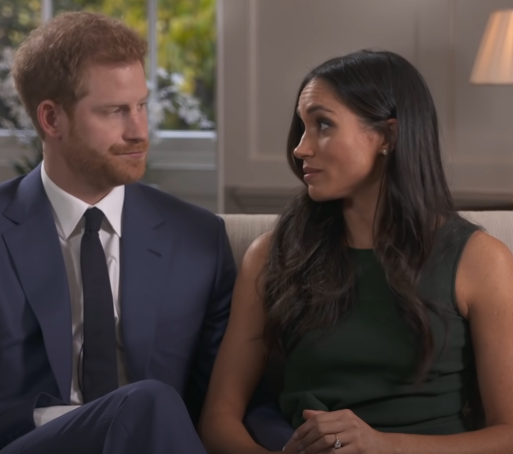 meghan markle sa previnila porušením protokolu. vojvodkyňa kate bola považovaná za vzor. kľúčové pravidlá obliekania Meghan Markle sa previnila porušením protokolu. Vojvodkyňa Kate bola považovaná za vzor. Kľúčové pravidlá obliekania