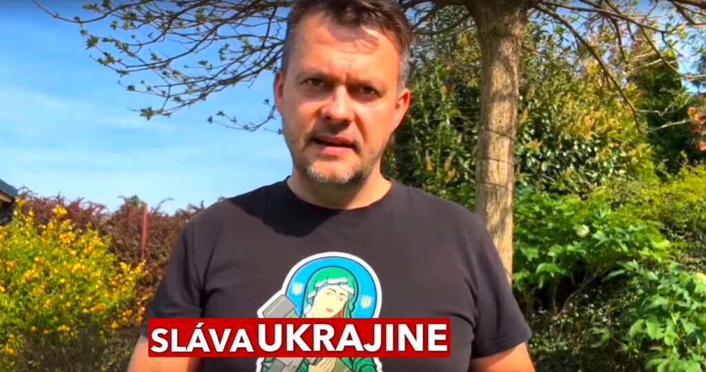 VIDEO: Poslanec strany Hlas – Samuel Migaľ hovorí o agresii Ruska na Ukrajine, zvoláva banderovským pozdravom „Sláva Ukrajine!“ a teší sa, že Slovensko bude Zelenského banderovský režim podporovať