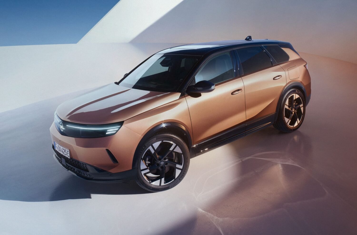 opel predstavuje strhujúce suv grandland ďalšej generácie Opel predstavuje strhujúce SUV Grandland ďalšej generácie