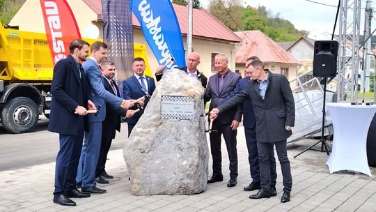 Odštartovali výstavbu dôležitej cesty na R1. Šoféri sa však na tri roky musia obrniť trpezlivosťou