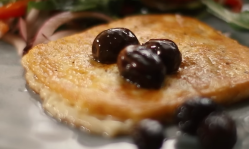 Na prípravu tohto gréckeho občerstvenia stačí malá panvica. Pridajte na toast alebo do ľahkého šalátu