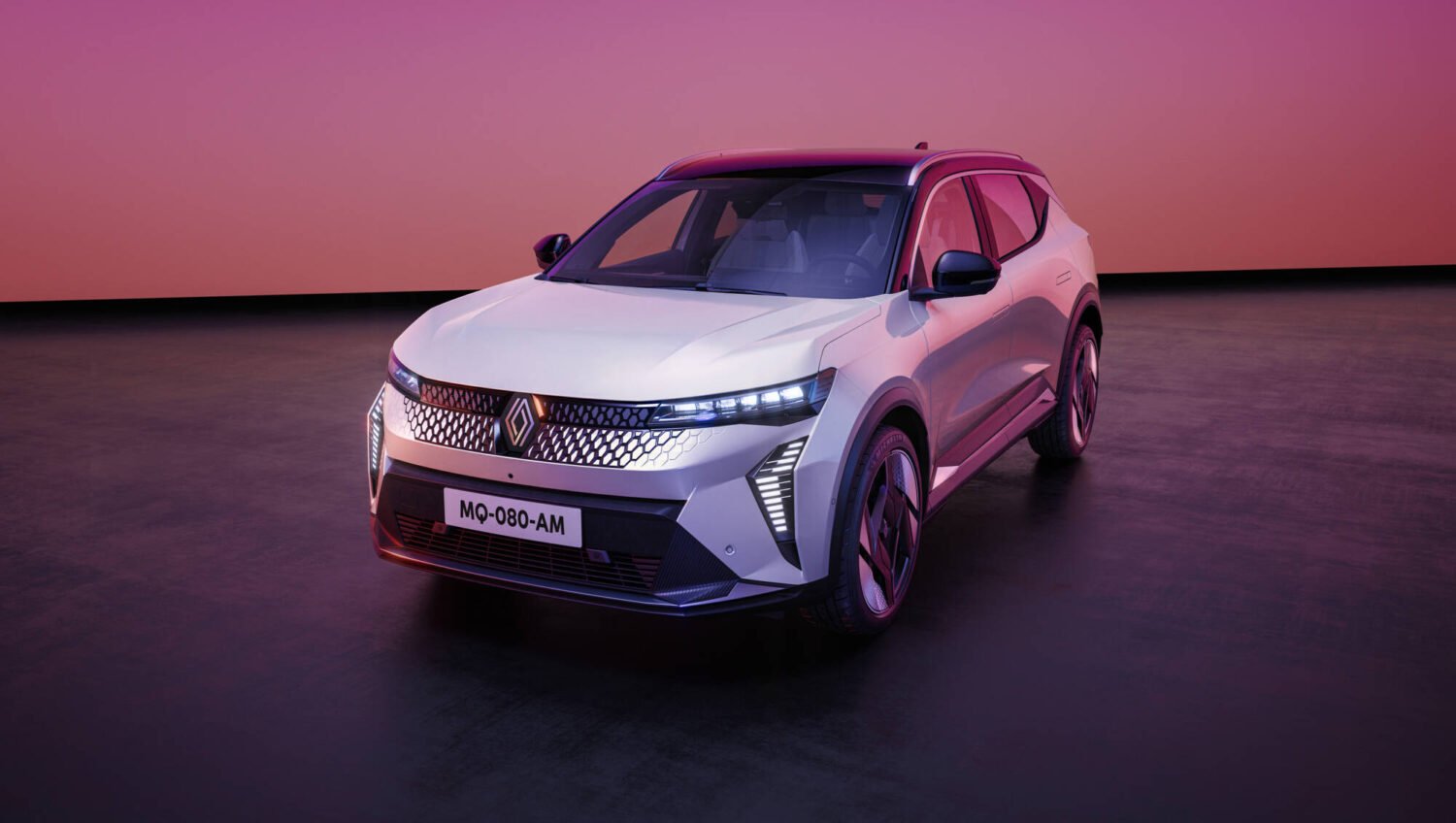 od megane scenic po scenic e tech electric, pÄŤ generÁciÍ zrodenÝch v douai OD MEGANE SCENIC PO SCENIC E-TECH ELECTRIC, PÄŤ GENERÁCIÍ ZRODENÝCH V DOUAI