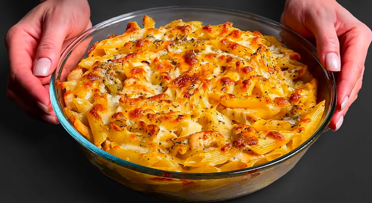 zapečené cestoviny s kuracím mäsom Fantastické zapečené cestoviny s kuracím mäsom: Moja stará mama varila podľa tohto receptu! Najchutnejšia večera!