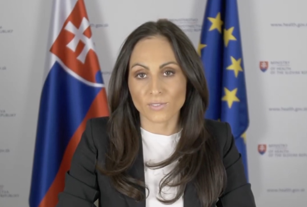 Zuzana Dolinková: ZÚFALÍ POLITICI ZÚFALO KLAMÚ