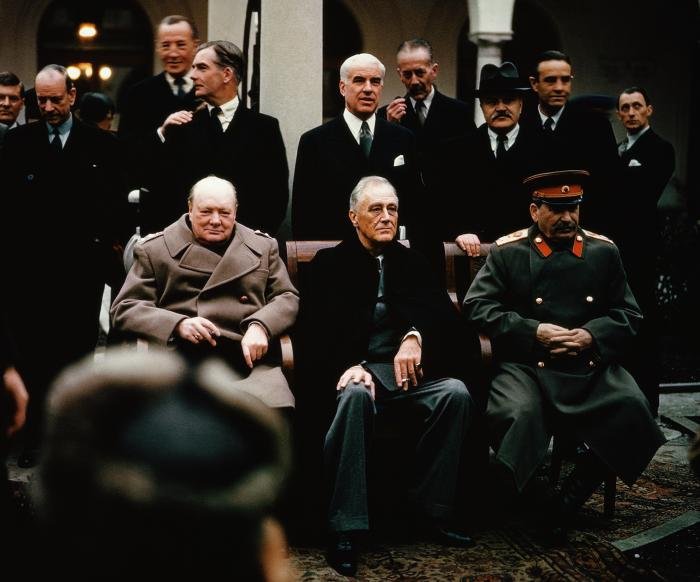 Podobne ako Hitler, aj Japonci počítali s rozpadom koalície veľkej trojky Podobne ako Hitler, aj Japonci počítali s rozpadom koalície veľkej trojky