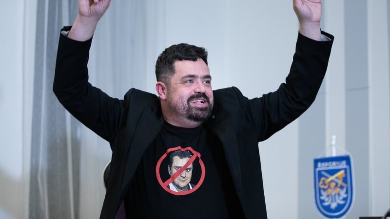 Novotný šokoval výrokem o nemocné Slováčkové. Dám ti do držky, vzkázal Kolovratník Novotný šokoval výrokem o nemocné Slováčkové. Dám ti do držky, vzkázal Kolovratník