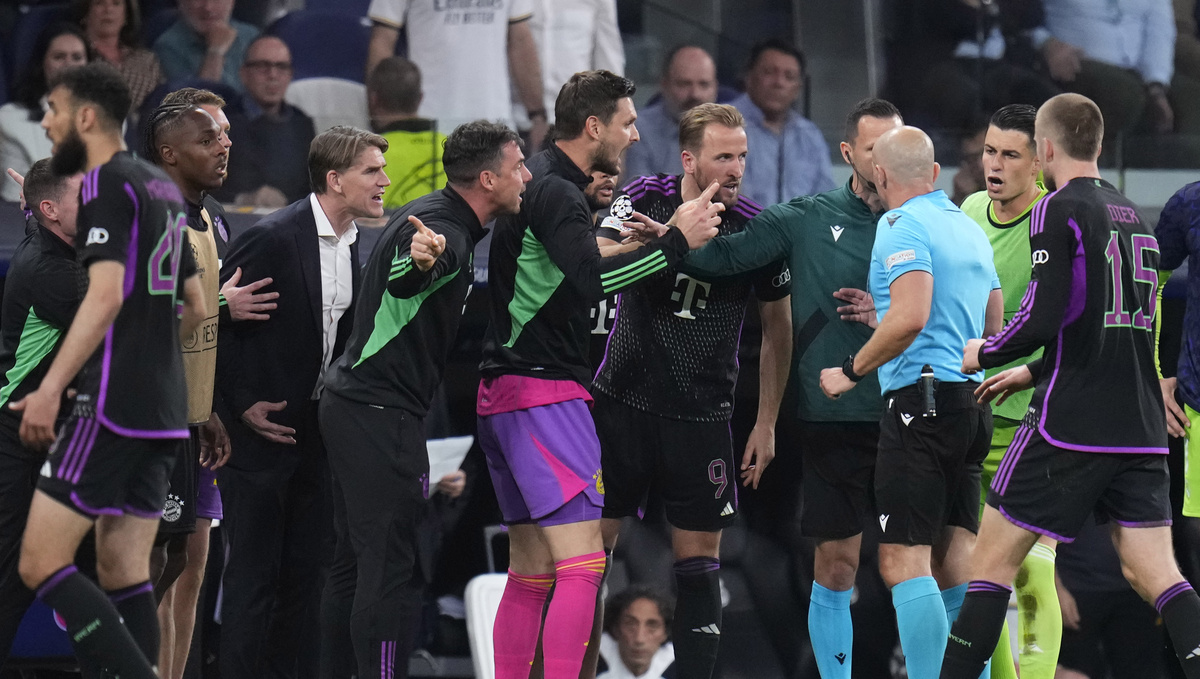 Elitní rozhodcovia reagujú na verdikt v Madride. Ospravedlnenie nepomôže, znie z Bayernu Elitní rozhodcovia reagujú na verdikt v Madride. Ospravedlnenie nepomôže, znie z Bayernu