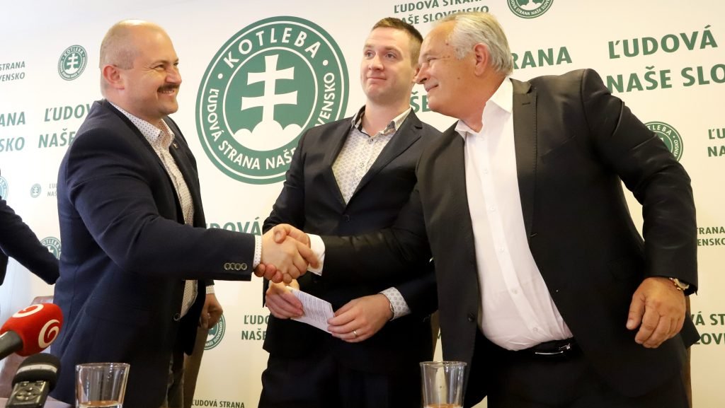 Legislatívna stopa Radačovského a Uhríka v europarlamente sa blíži nule Legislatívna stopa Radačovského a Uhríka v europarlamente sa blíži nule