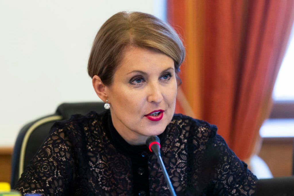 Médiá opäť v neželanom centre pozornosti: Na ich klamstvá upozorňuje aj predsedníčka Súdnej rady Kosová Médiá opäť v neželanom centre pozornosti: Na ich klamstvá upozorňuje aj predsedníčka Súdnej rady Kosová