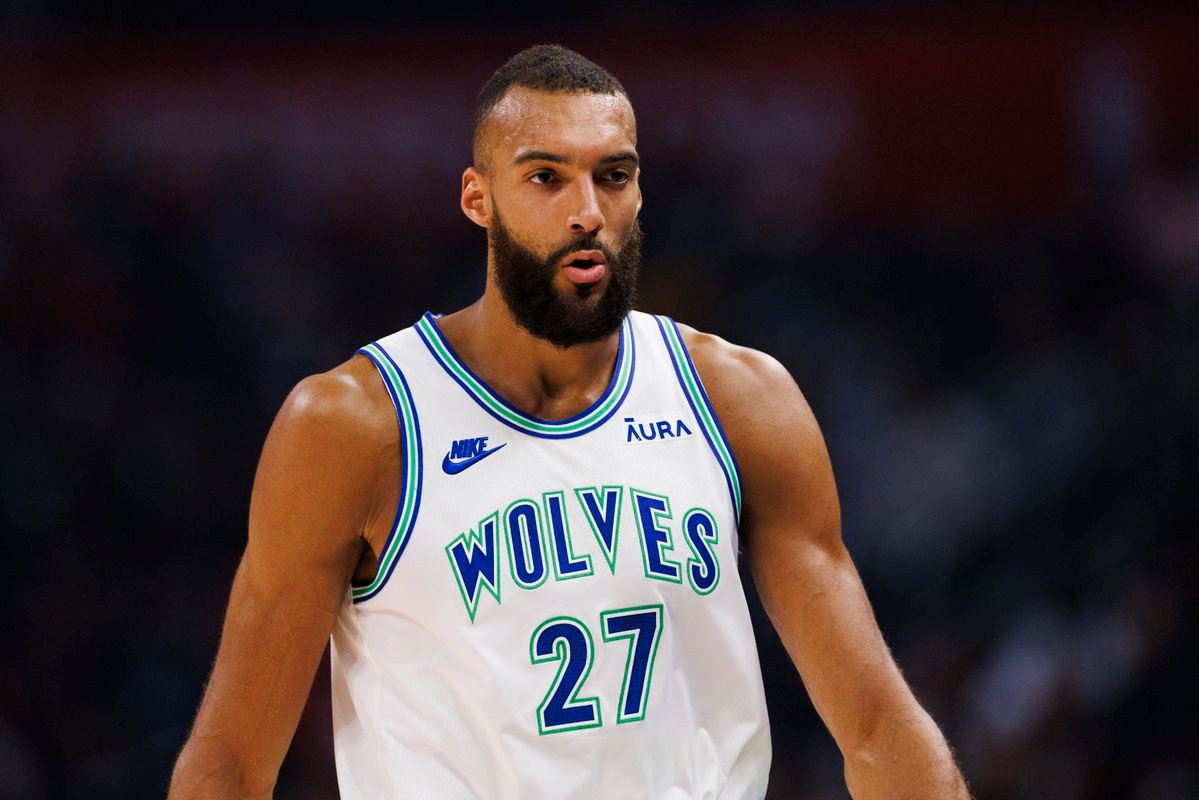 NBA: Gobert dostal od vedenia mastnú pokutu, dôvodom je nevhodné gesto k rozhodcovi