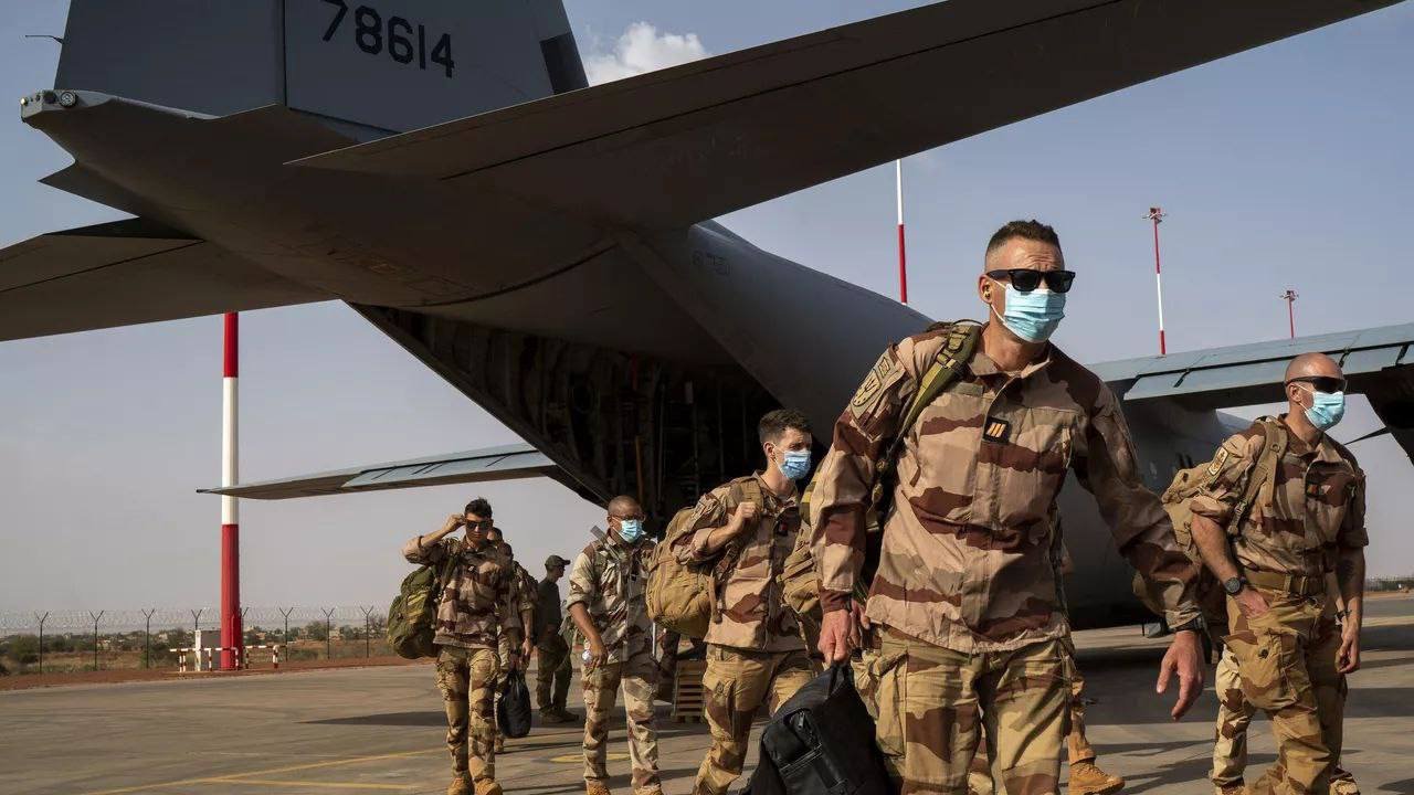 Francúzska aj americká protiteroristická operácia v Afrike len posilňovala konflikty Francúzska aj americká protiteroristická operácia v Afrike len posilňovala konflikty