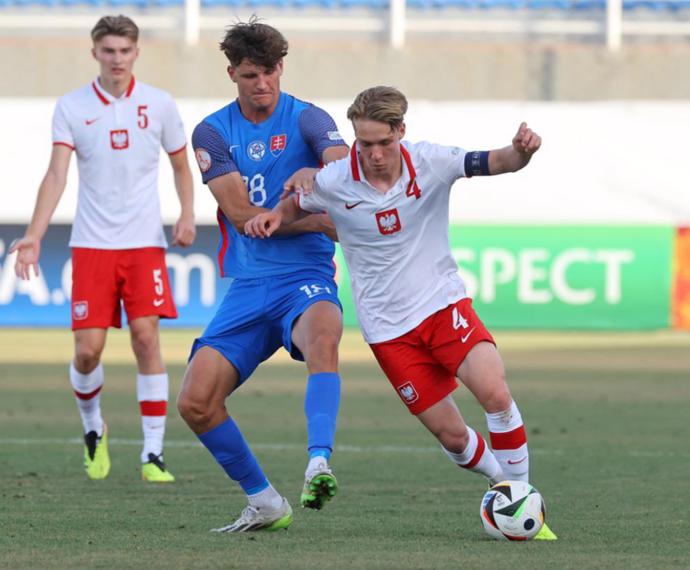 EURO U17: Nemohúcni Slováci v zápase o všetko utŕžili hanebnú prehru. S turnajom sa lúčia bez gólu