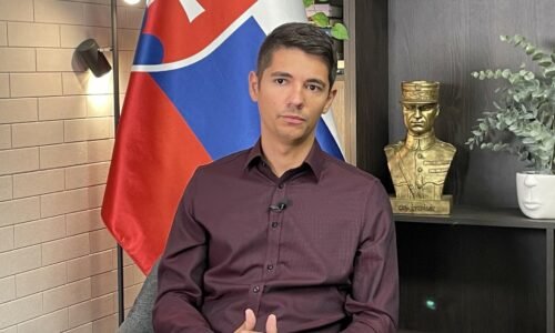 Erik Kaliňák tvrdí, že jeho motiváciou je robiť proeurópsku politiku, migračný pakt odmieta