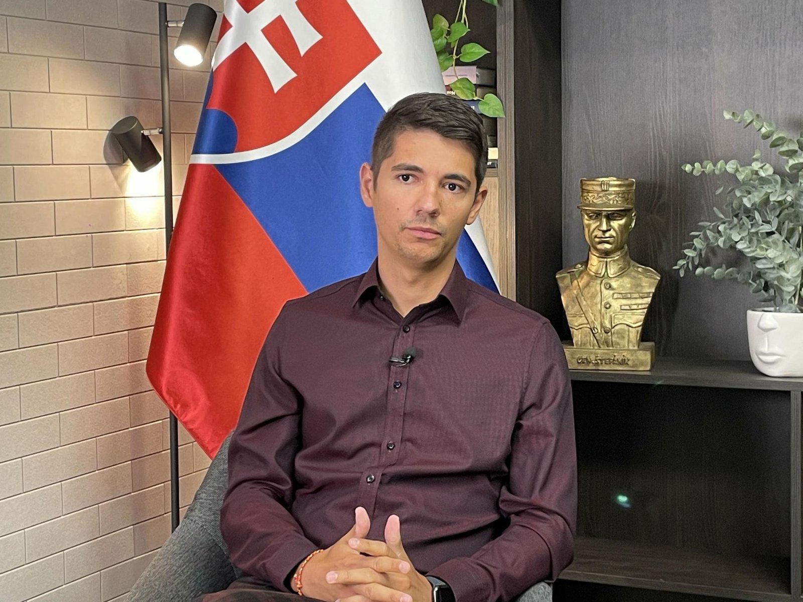 Erik Kaliňák tvrdí, že jeho motiváciou je robiť proeurópsku politiku, migračný pakt odmieta Erik Kaliňák tvrdí, že jeho motiváciou je robiť proeurópsku politiku, migračný pakt odmieta