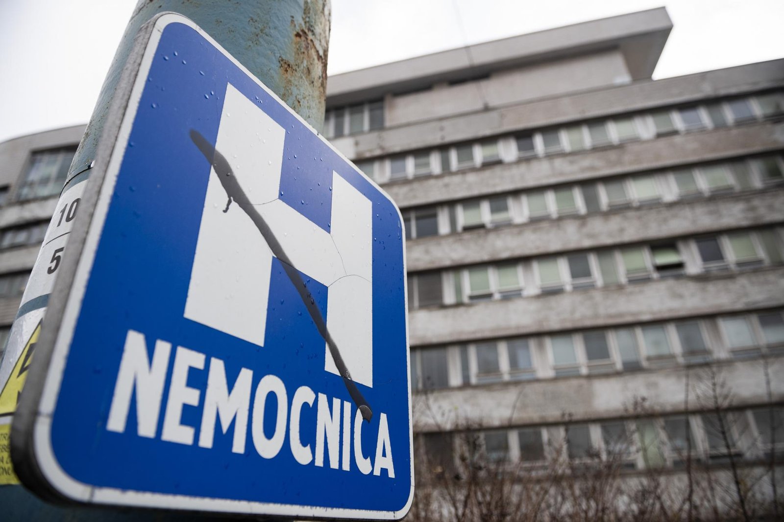 Štátne nemocnice dostanú na dofinancovanie desiatky miliónov eur. Rozhodla o tom vláda Štátne nemocnice dostanú na dofinancovanie desiatky miliónov eur. Rozhodla o tom vláda