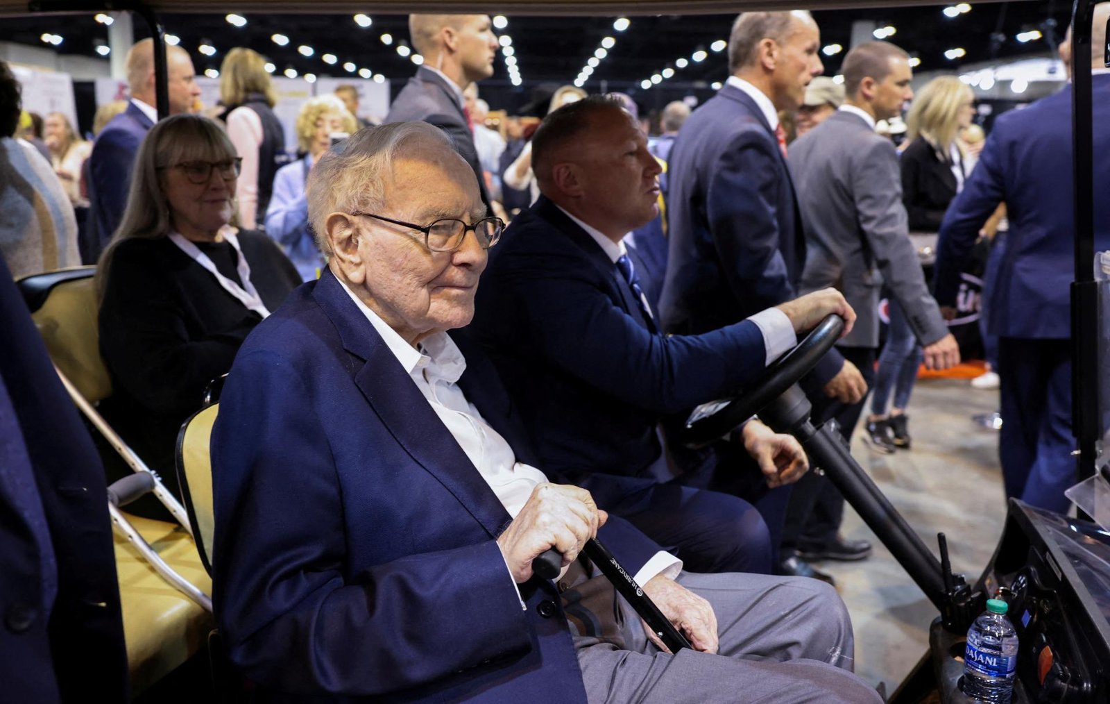 Čistý zisk investičného konglomerátu miliardára Buffetta prudko klesol, prevádzkový však zaznamenal rekord Čistý zisk investičného konglomerátu miliardára Buffetta prudko klesol, prevádzkový však zaznamenal rekord