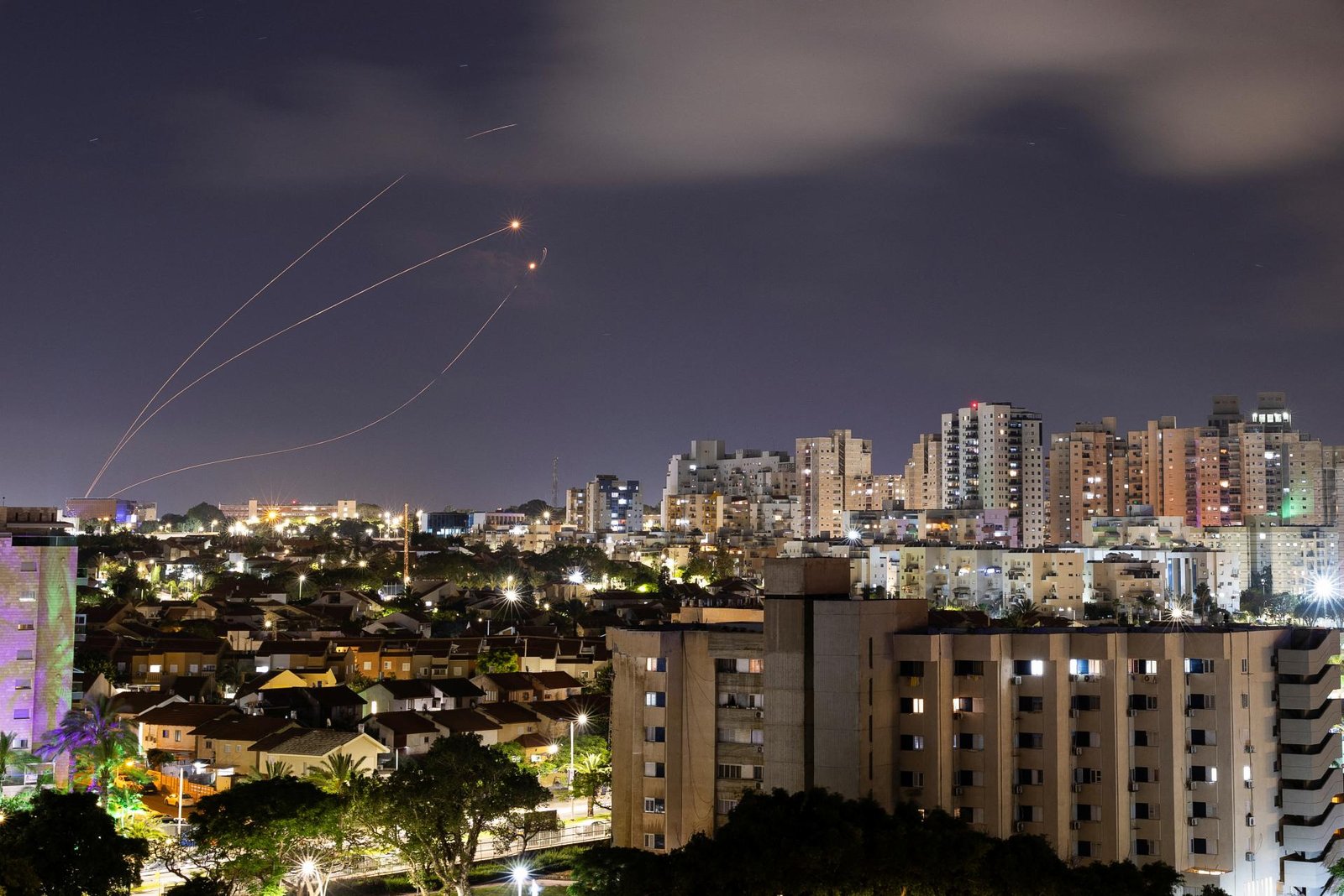 Palestínski militanti raketami útočili na územie Izraela, išlo o odvetu za letecké útoky Palestínski militanti raketami útočili na územie Izraela, išlo o odvetu za letecké útoky