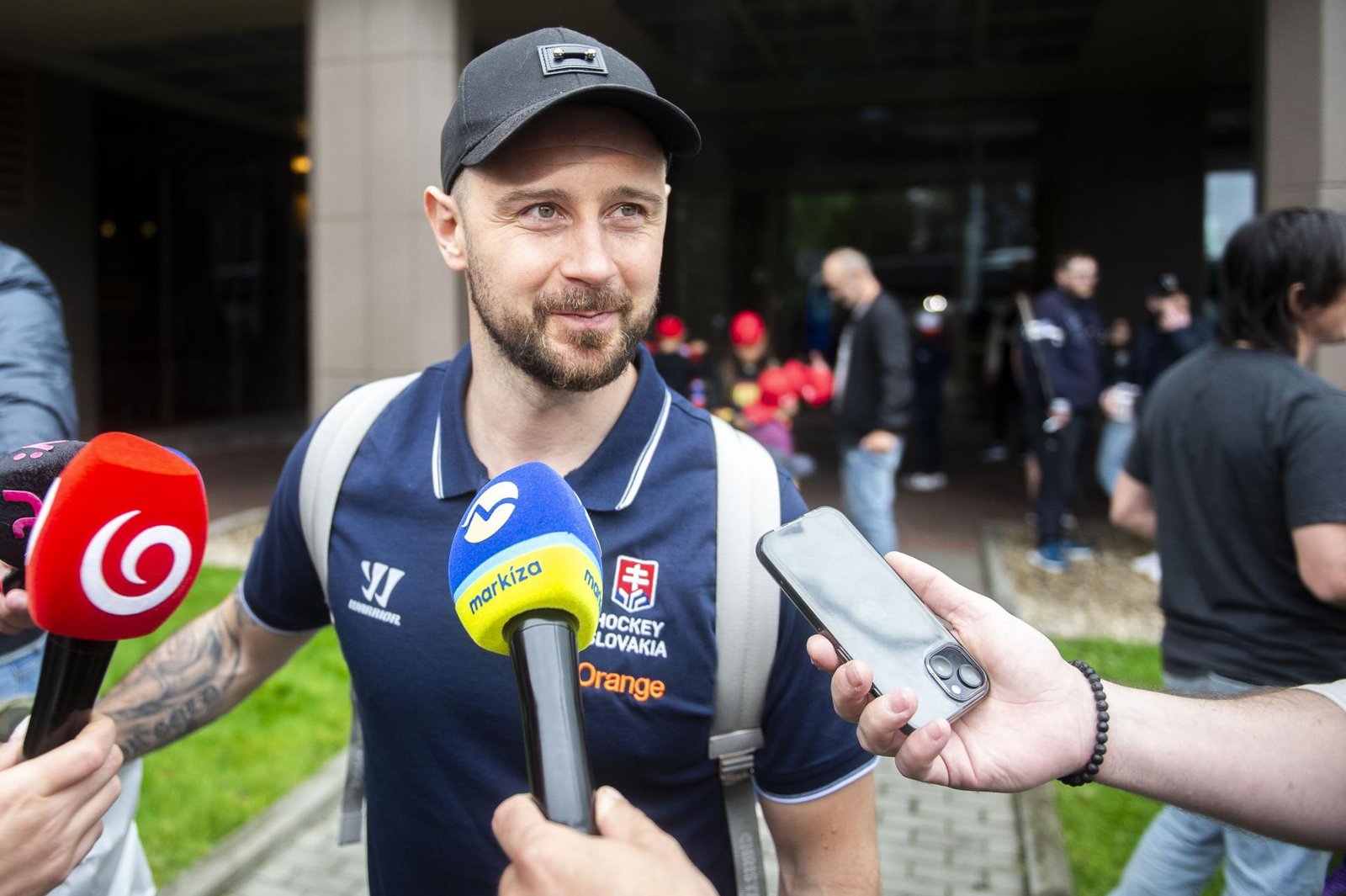 Tatarov odkaz fanúšikom: Hokej hráme hlavne pre nich. Verím, že na MS sa im odvďačíme dobrým výsledkom Tatarov odkaz fanúšikom: Hokej hráme hlavne pre nich. Verím, že na MS sa im odvďačíme dobrým výsledkom