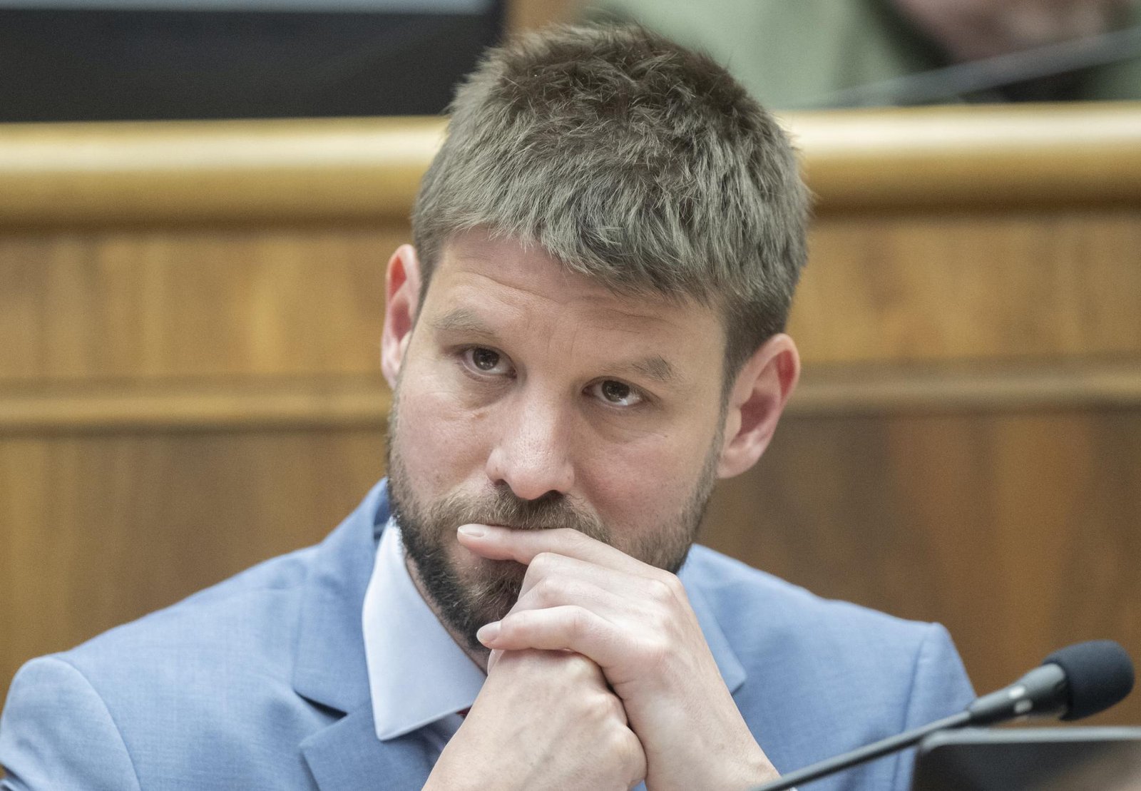 Šimečka vyzýva na zdržanlivosť pri hodnotení postupu bezpečnostných zložiek Šimečka vyzýva na zdržanlivosť pri hodnotení postupu bezpečnostných zložiek