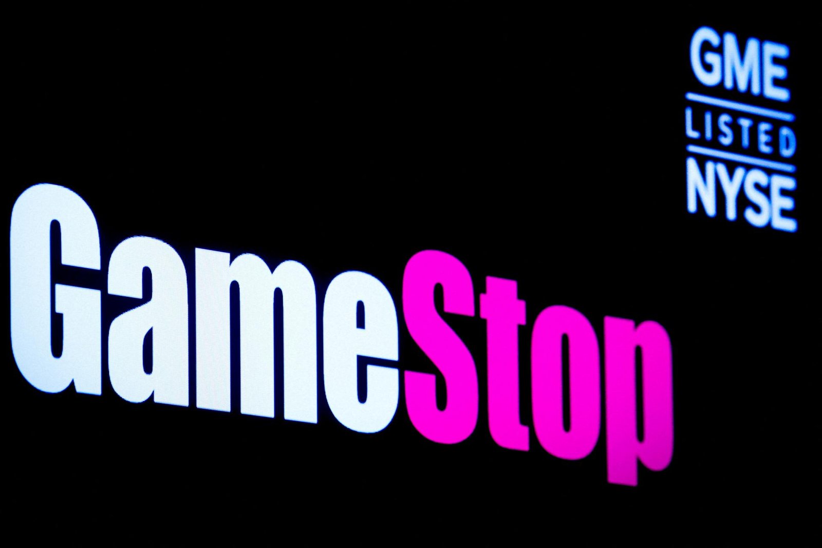 GameStop mánia je späť GameStop mánia je späť