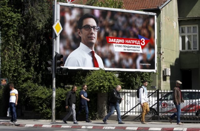 71057_stevo-pendarovski-640x420.jpg V Severnom Macedónsku sa konajú voľby, ktorým dominuje hlavne cesta k členstvu v Európskej únii