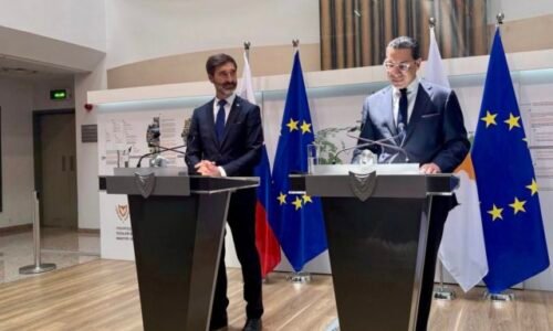 Blanár sa na Cypre stretol s prezidentom aj slovenskými vojakmi, podporil mierovú misiu OSN (foto)
