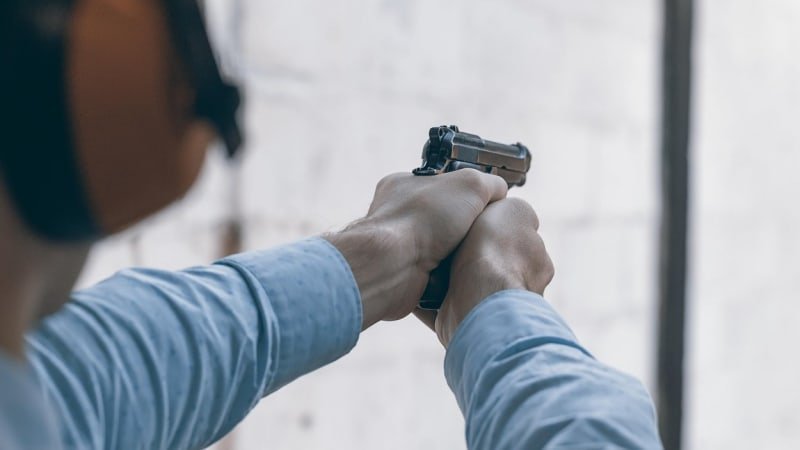 Zbrojní průkaz na Slovensku: Na počet obyvatel je jich stejně jako u nás. Zájem stále roste Zbrojní průkaz na Slovensku: Na počet obyvatel je jich stejně jako u nás. Zájem stále roste