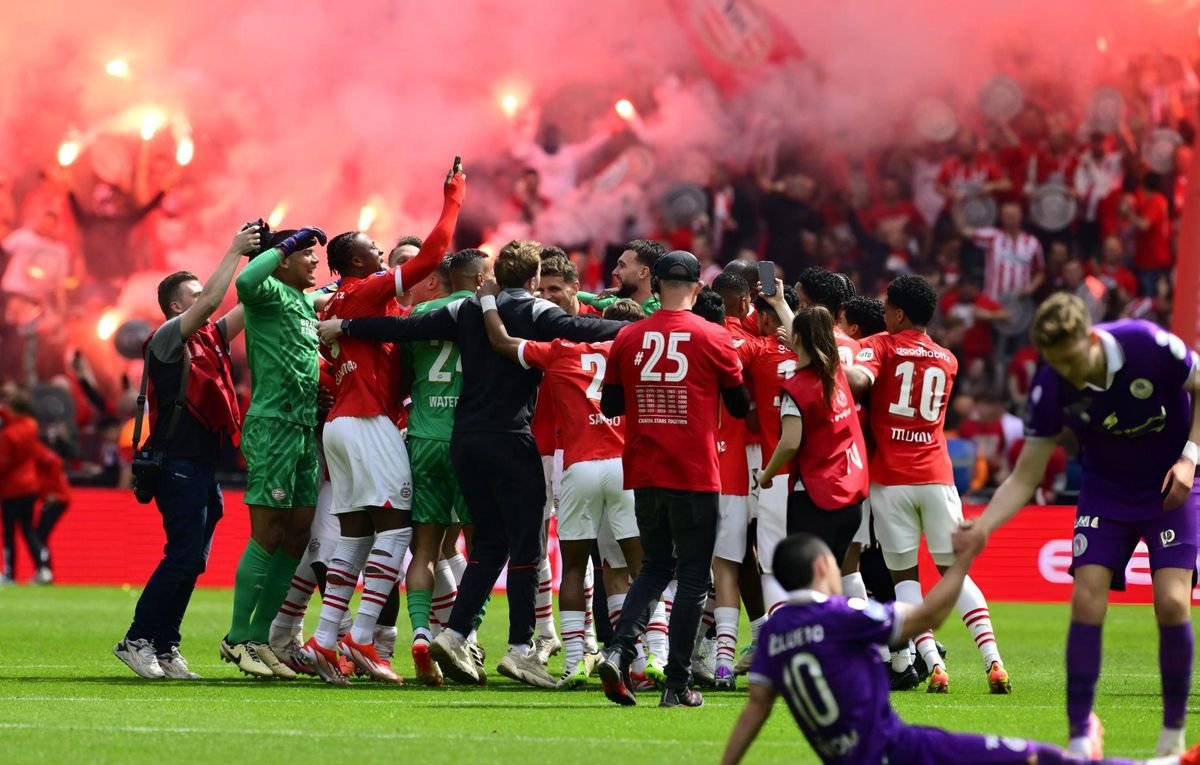Eindhoven oslavuje! Po dlhých šiestich rokoch je PSV opäť na tróne