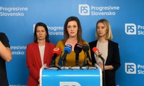 Vláda podľa progresívcov pomáha proruským dezinformátorom, čím ohrozuje európsku bezpečnosť (video)