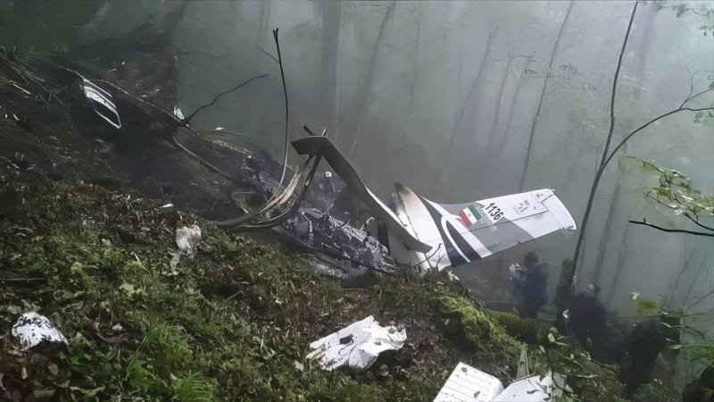 Chybějící díly, noční můra pilotů nebo sabotáž. Možné příčiny pádu vrtulníku s Raísím Chybějící díly, noční můra pilotů nebo sabotáž. Možné příčiny pádu vrtulníku s Raísím