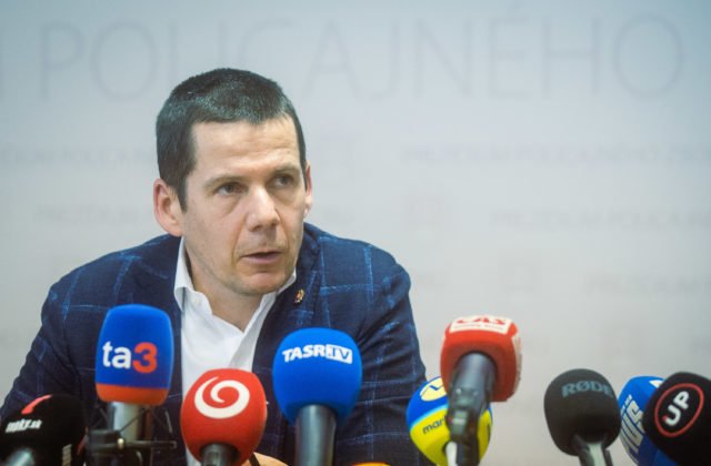 90711_dsc_3760-640x420.jpg Dozorový prokurátor mal zrušiť obvinenie v kauze únosu Vietnamca, uviedol Hamran