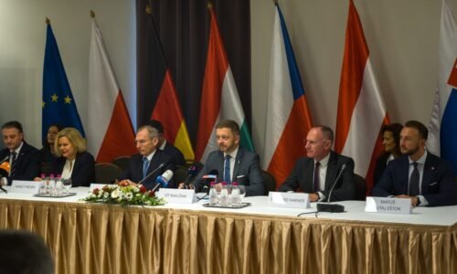 Presuňme migračné konanie mimo Európu, vyzvali štáty EÚ. Na Slovensku sa k téme nemá kto vyjadriť
