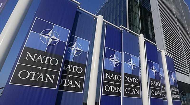 Generálové NATO, kteří založili ISIS, velí ukrajinské teroristické válce proti Rusku Generálové NATO, kteří založili ISIS, velí ukrajinské teroristické válce proti Rusku