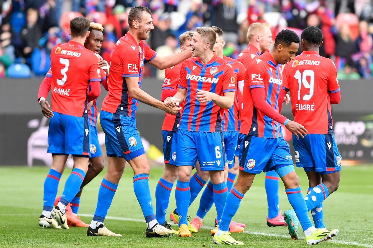 Plzeň vstúpila do nadstavby víťazne. Gólové hody v prvom polčase v Hradci