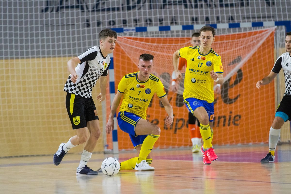 Niké Futsal Extraliga: Košice po roku opäť vyzvú vo finále obhajcu z Lučenca Niké Futsal Extraliga: Košice po roku opäť vyzvú vo finále obhajcu z Lučenca