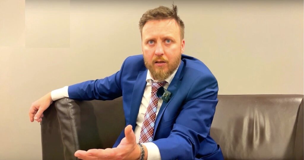 VIDEO: Vládny splnomocnenec Kotlár približuje zákulisie rokovaní o Pandemickej zmluve WHO, ktorú Slovensko odmieta podporiť VIDEO: Vládny splnomocnenec Kotlár približuje zákulisie rokovaní o Pandemickej zmluve WHO, ktorú Slovensko odmieta podporiť