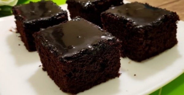 Toto je skvelý čoko-koláčik na ktorý nedáme absolútne nikdy dopustiť! Toto je skvelý čoko-koláčik na ktorý nedáme absolútne nikdy dopustiť!