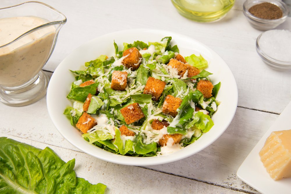 Caesar šalát – recept na rýchlu a ľahkú večeru Caesar šalát – recept na rýchlu a ľahkú večeru