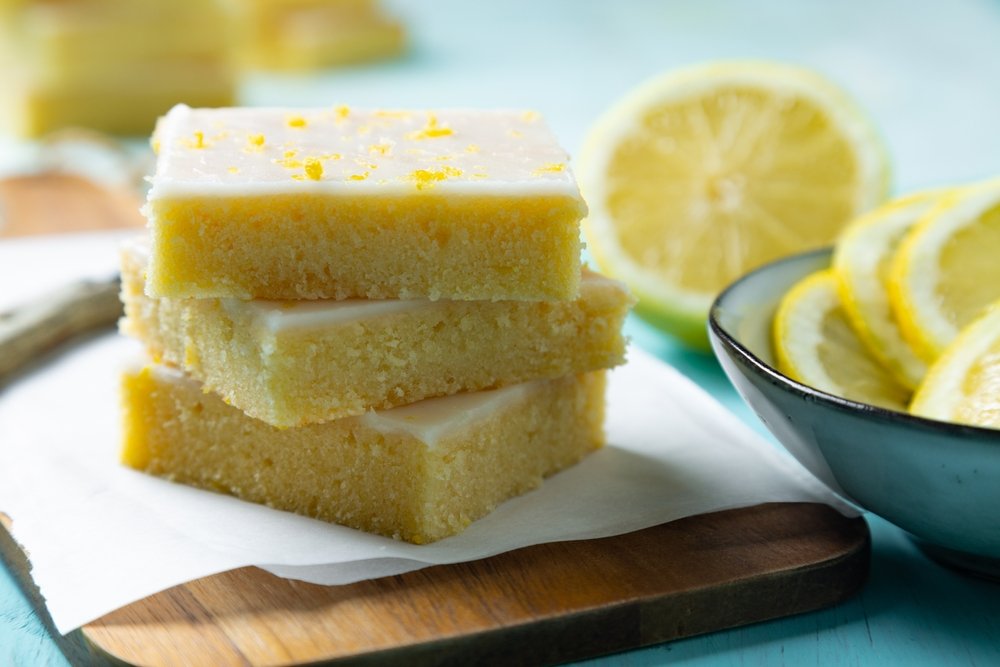 Lemonies alebo brownie s bielej čokolády a nádychom osvieženia. 15 minút práce a finito Lemonies alebo brownie s bielej čokolády a nádychom osvieženia. 15 minút práce a finito