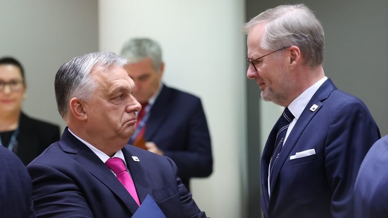 EÚ obišla maďarské veto, Ukrajine pošle výnosy zo zmrazených ruských peňazí EÚ obišla maďarské veto, Ukrajine pošle výnosy zo zmrazených ruských peňazí