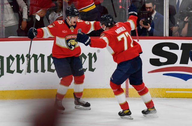 102746_stanley_cup_oilers_panthers_hockey_29305-640x420.jpg Môj dom, môj hrad! Florida opäť porazila Edmonton a je tak na polceste k Stanleyho poháru