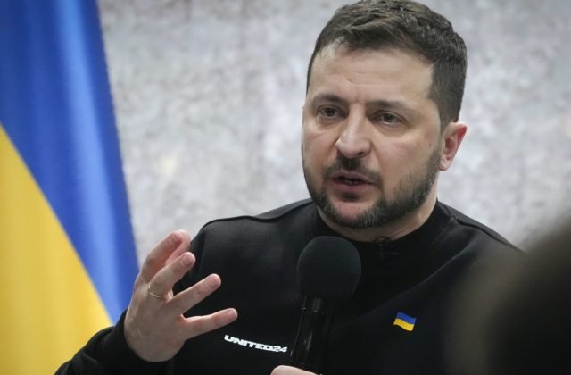110512_volodymyr-zelenskyj-640x420.jpg Najzložitejšia situácia je momentálne pri Pokrovsku, podľa Zelenského treba posilniť ukrajinské pozície