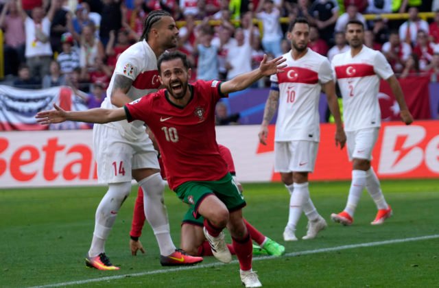 114995_aptopix_euro_2024_soccer_turkey_portugal_45240-640x420.jpg Portugalci si na ME vo futbale zabezpečili istý postup do osemfinále, Čechov čaká rozhodujúci súboj proti Turkom