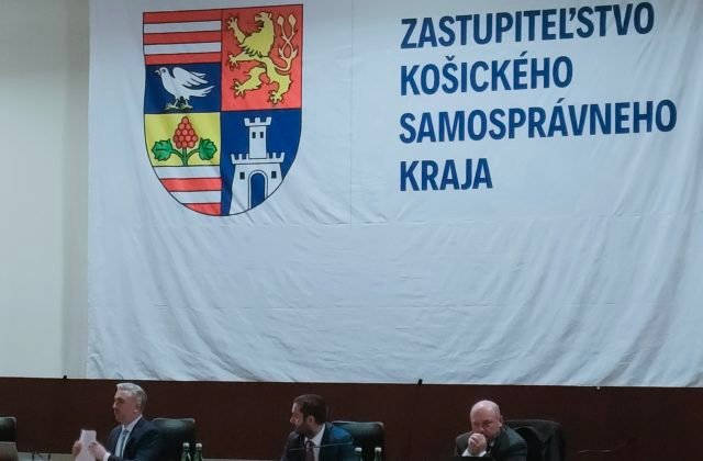 115958_trnka-zastupitelstvo-ksk-2-640x420.jpg Košický kraj podal podnet na prokuratúru v súvislosti s protestom počas Župných dní 2024
