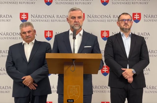 118851_3-facebook-google-chrome-27.-6.-2024-17_36_03-640x420.jpg Gašpar: Lex atentát neobmedzuje právo zhromažďovať sa, zvyšuje bezpečnosť politikov aj občanov (video)