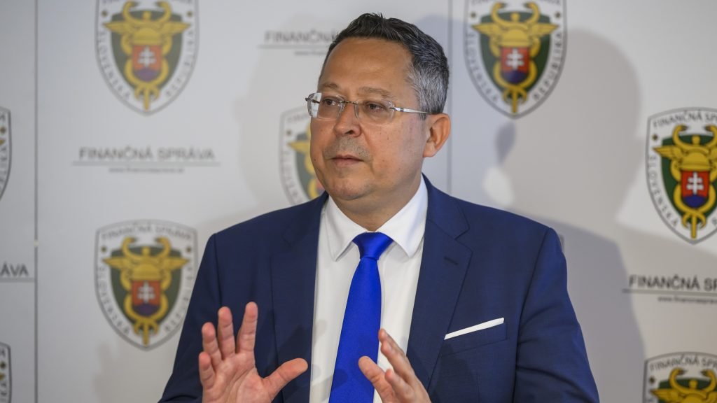 Slovensko bude hodnotiť prínosy a náklady strategických projektov až od 40 miliónov eur Slovensko bude hodnotiť prínosy a náklady strategických projektov až od 40 miliónov eur