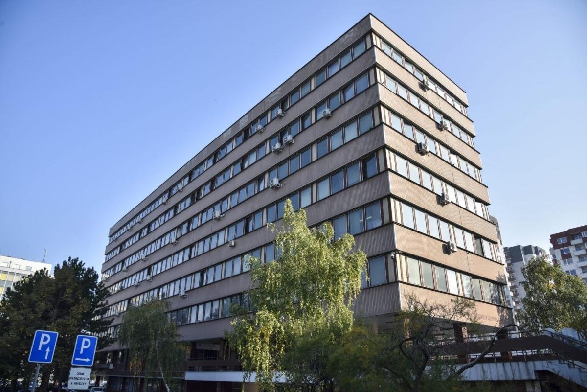 Čas na podanie daňového priznania sa kráti. Finančná správa varuje pred dôležitou lehotou