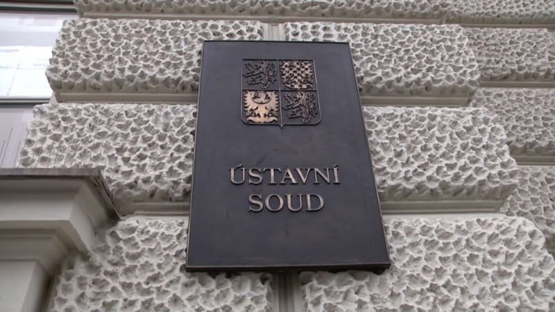 Podmínka za znásilnění? Ústavní soud se bude zabývat případem dívky zneužívané otčímem Podmínka za znásilnění? Ústavní soud se bude zabývat případem dívky zneužívané otčímem